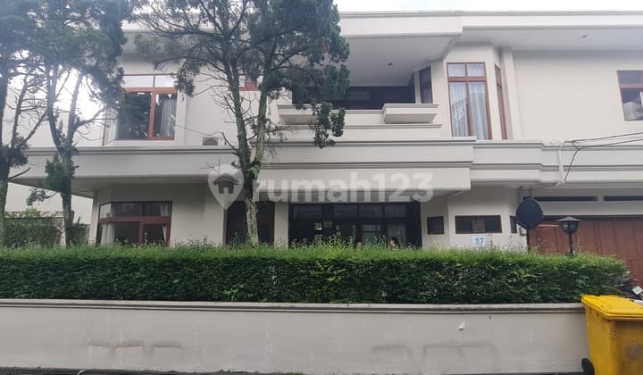 Exclusive Private Residence With Pool Near Tb Simatupang