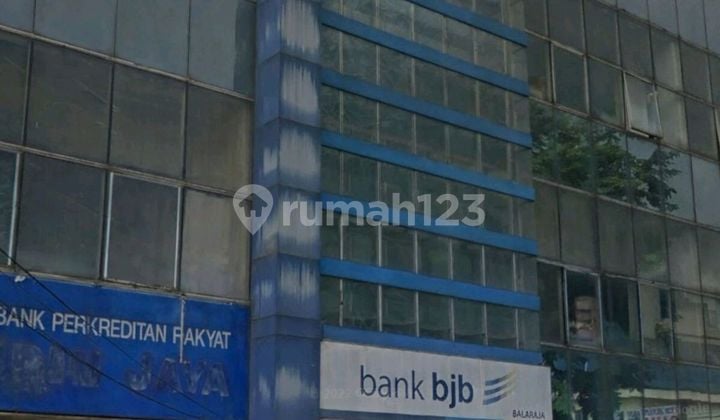 Ruko 4 Lantai Pinggir Jalan Ramai Ex Bank | Minim Renov