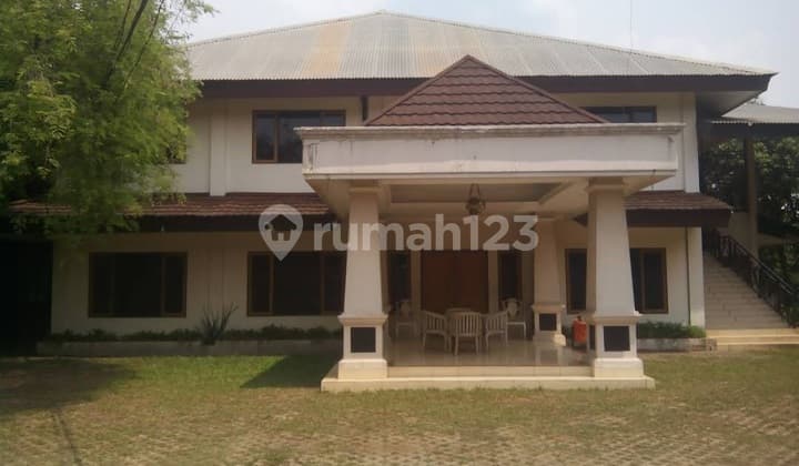 Villa + Wedding Hall 28 Kamar | Dijual Berikut Bisnisnya