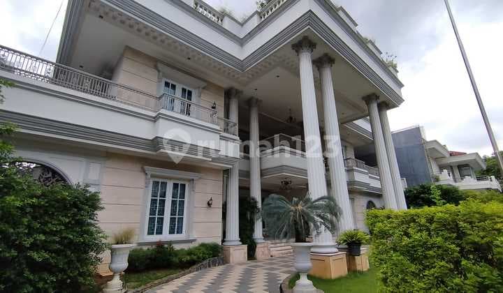 Khusus Sultan! Rumah Premium dengan Sky Garden di Sunter