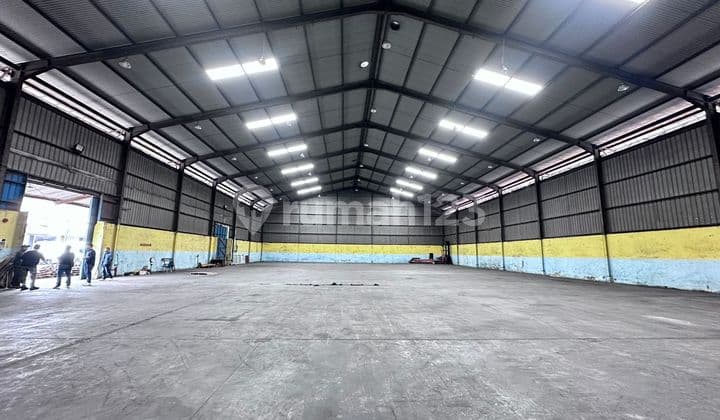 Gudang Besar 1,500 M2 Terdekat Dari Pelabuhan Tanjung Priok