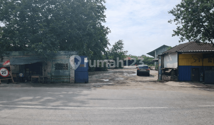 Lahan Pinggir Jalan Kontainer Bonus Gudang dan Kantor di Rorotan