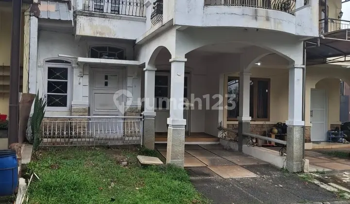 Dijual Rumah2 Lantai di Kota Wisata Cibubur