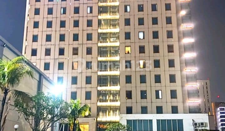 Full Furnished, Apartemen, Strata, Dekat Akses LRT, Siap Huni,