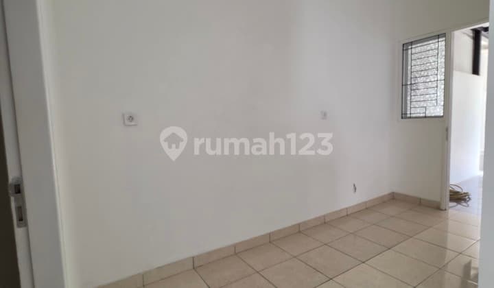 Residential in a Cluster Near School and Supermarket in Kota Wisata
