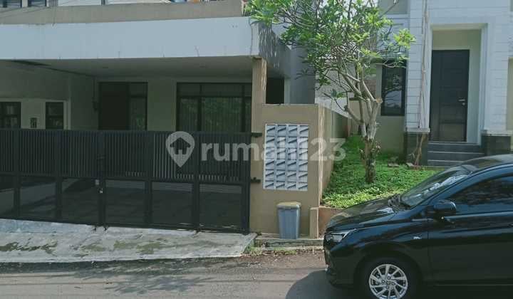 Rumah 2 Lantai Cantik Harga Sangat Murah
