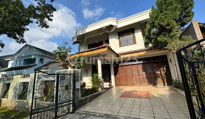 Disewakan Rumah Cantik Full Furnish Puspitaloka BSD City