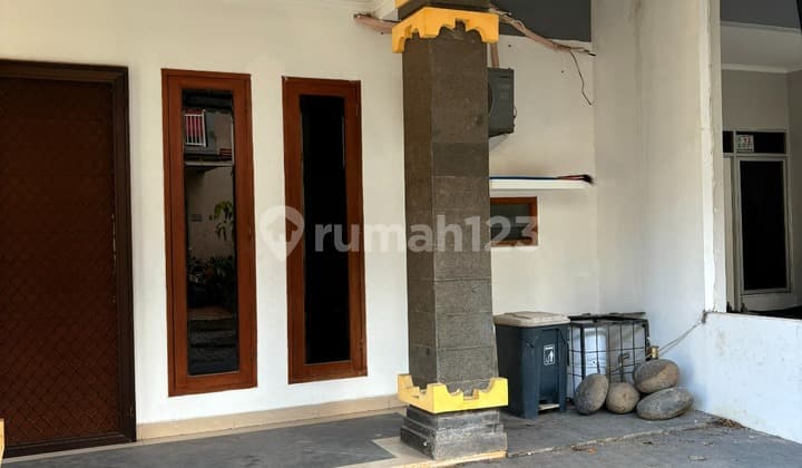 For Rent: Good 3-Story House in Pd. Pucung, Kec. Pd. Aren, South Tangerang City