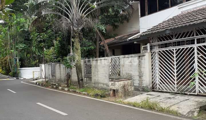 Rumah Second Dijual Kawasan Ramai Strategis Pekungan Jaksel