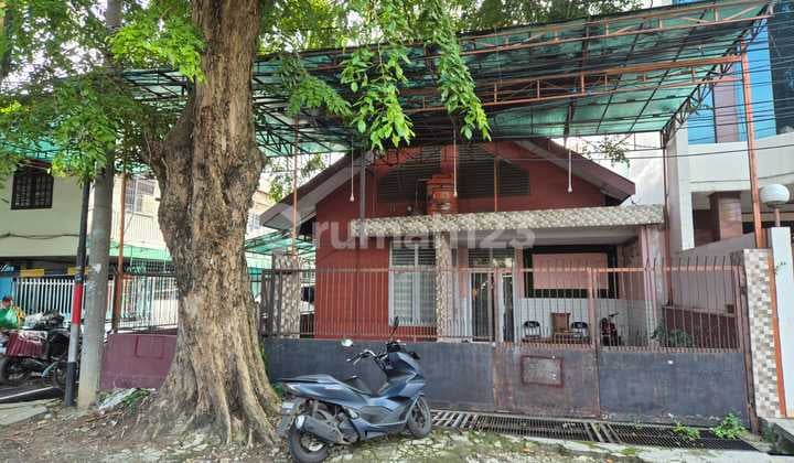 Rumah Dijual Second 4.2Mlyar(247M²)Gambir Jakpus