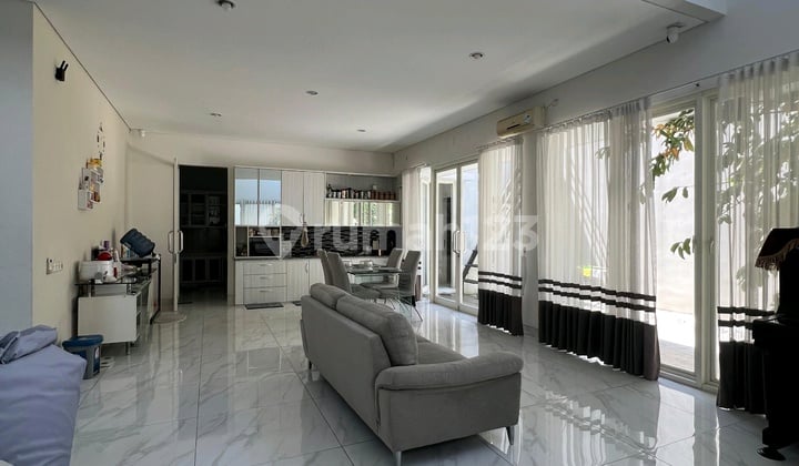 Dijual Rumah Mewah Citraland Surabaya, Bebas Banjir!