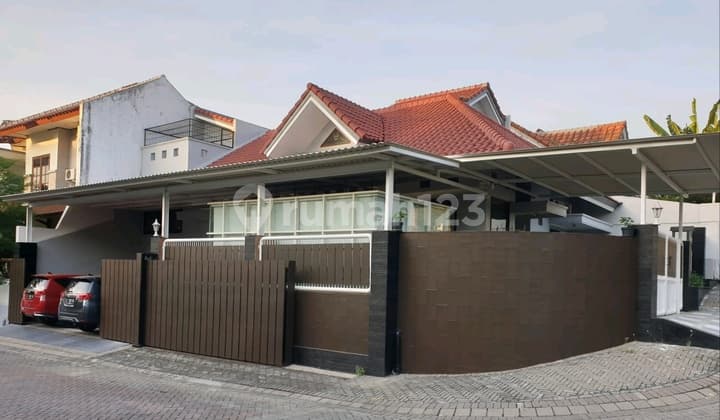 Termurah !!! Rumah Hook Premium Citraland Utama Surabaya Barat