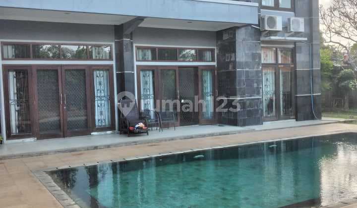 Rumah Mainroad Ada Kolam Renang Jalan Sesetan Denpasar Bali