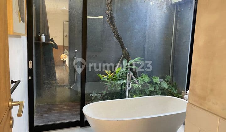 Dijual Villa Lantai 2 Daerah Canggu Bali