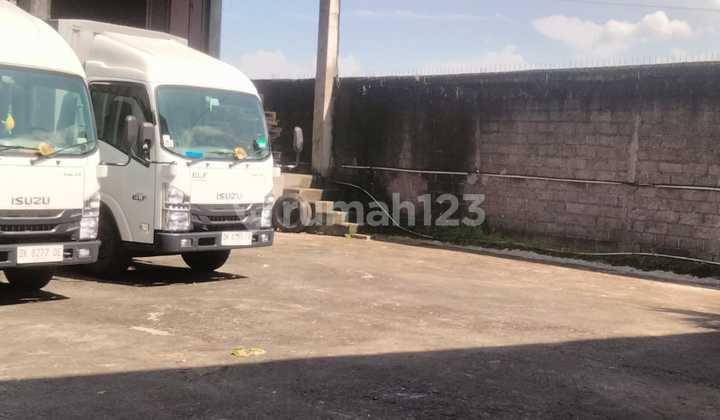 Gudang di Mengwi Siap Pakai bisa Masuk Kontrainer