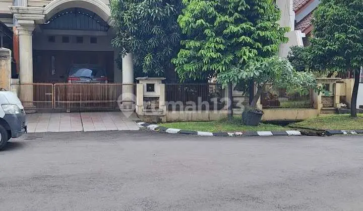 Rumah Terawat Kemang Pratama 3 Bebas Banjir Dekat dengan Tol