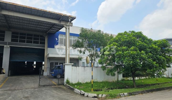 Disewakan Gudang di Delta Silicon Lippo Cikarang, Siap Pakai