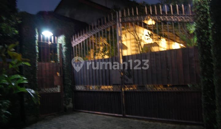 Rumah Mewah 2 Lantai di Jatibening Bekasi - 1Km Dari LRT Cikunir 1