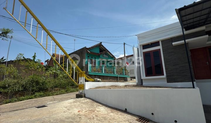 Rumah Ready Stock di Cileunyi Bandung Lingkungan Nyaman & Asri