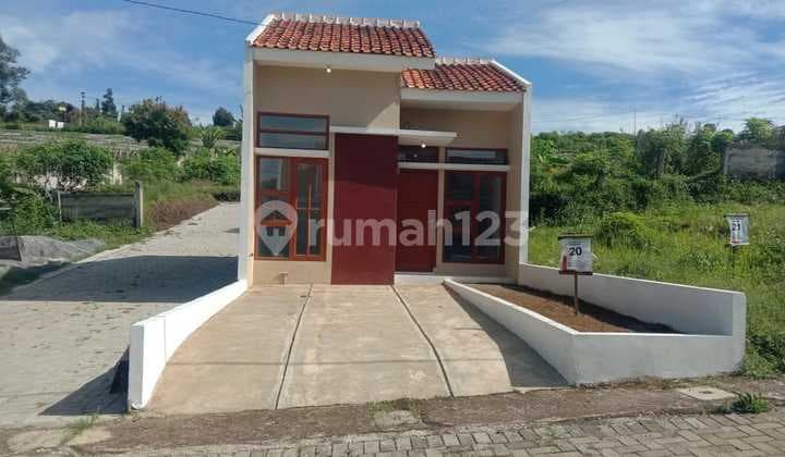 Rumah Hook Minimalis di Cilame Ngamprah Kbb