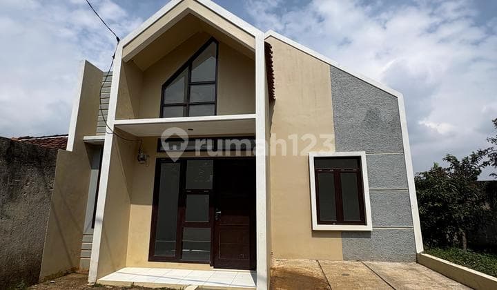 Rumah Siap Huni Sacandinavian di Cibiru Bebas Banjir