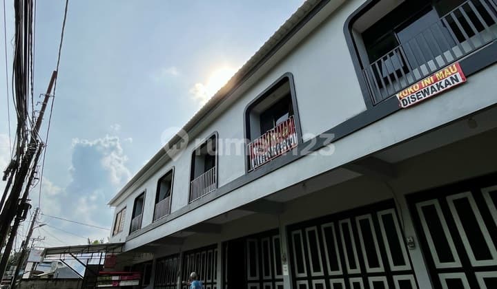 Ruko 2 Lantai Strategis Parkir Luas di Jagakarsa