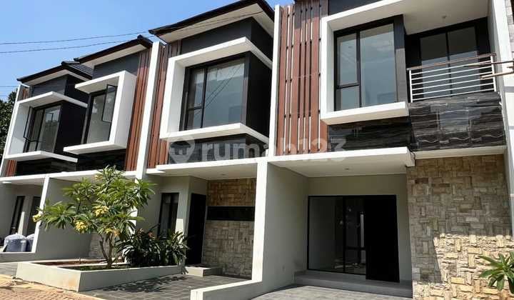 Rumah Ready Stock 2 Lantai di Sawangan
