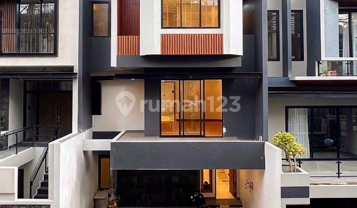 New Modern House in a Large Cluster in Jagakarsa, Jakarta