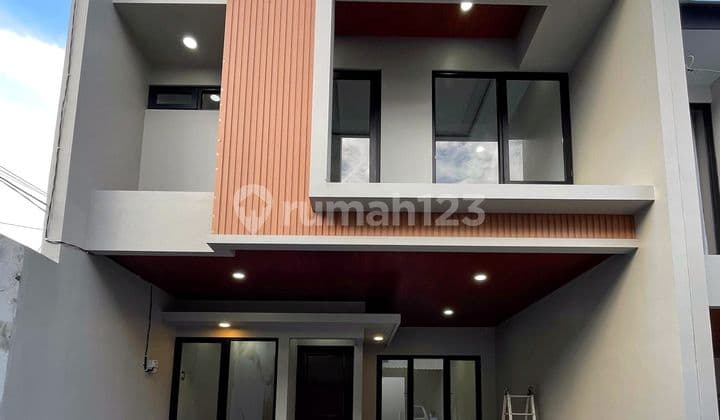 Rumah Baru Modern Minimalis Dalam Cluster di Jagakarsa
