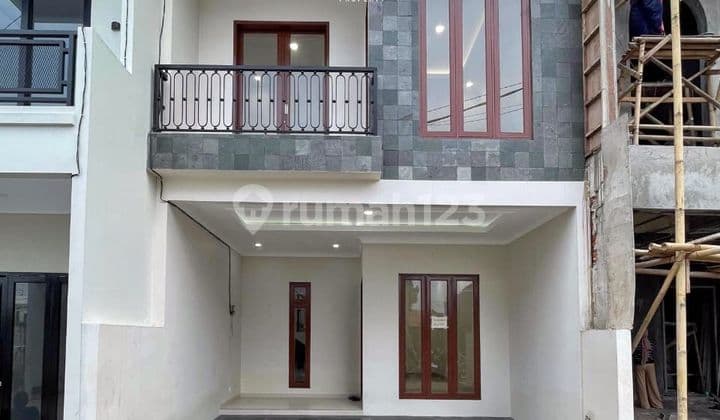 For Sale New Modern Minimalist House in a Cluster in Jagakarsa