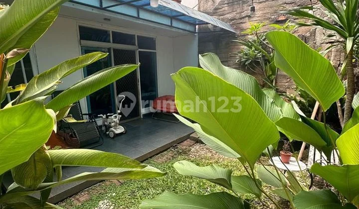 Dijual Rumah 2 Lantai Siap Huni di Kawasan Premium Modernland