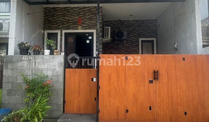 Dijual Cepat Rumah 2 Lantai Rapi Siap Huni di Alam Indah Tangerang