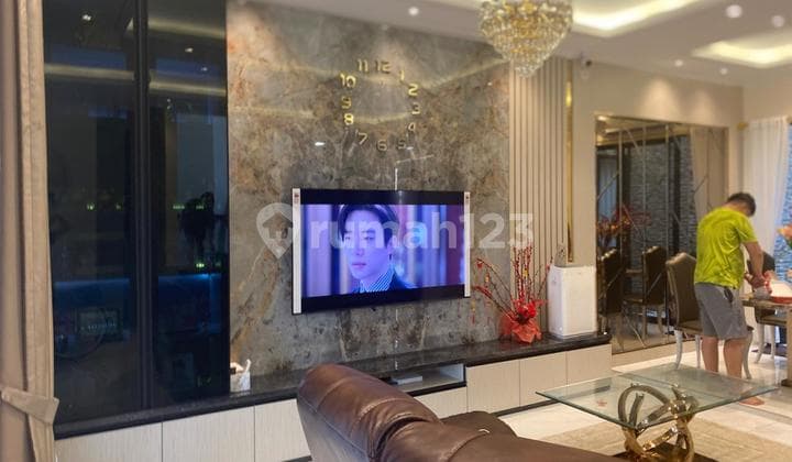 Dijual Rumah Cantik 2 Lantai Siap Huni di Dakota Suvarna Sutera