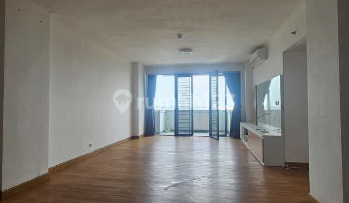 For Sale: Amartapura Apartment Semi-Furnished Lippo Karawaci 3 BR