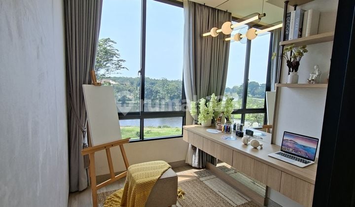 Luxury Apartment for Sale with Lake View, Wide Access, Near Commercial Shops in a Luxury Complex