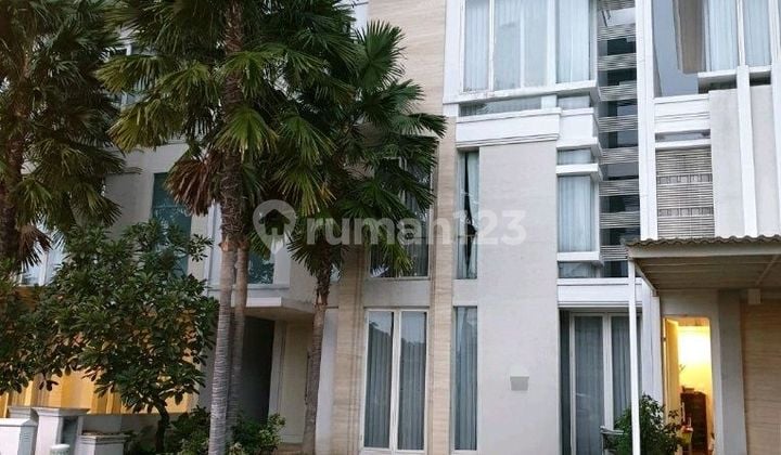 Lariz Embassy Pakuwon Indah