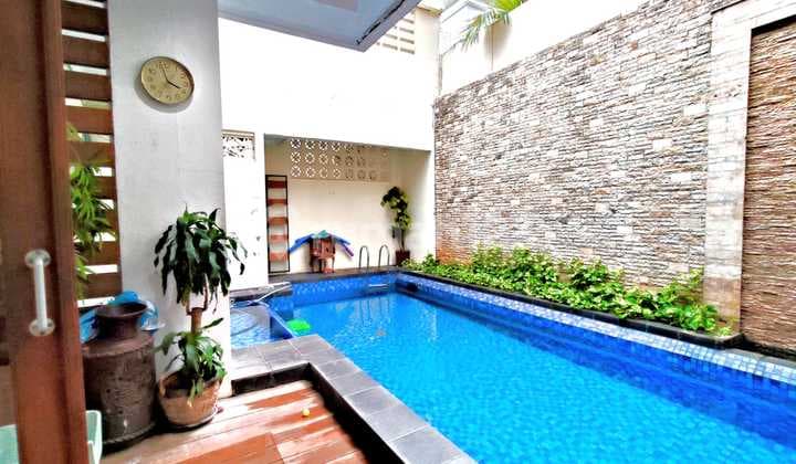 Rumah Besar Menteng Jakarta Pusat 596M 6Kt Pool SHM