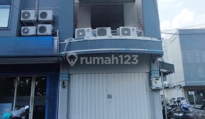 Ruko 3 Lantai Nol Jalan Raya Klampis Jaya Siap Pakai - Surabaya Timur