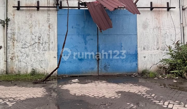 Gudang di Pergudangan Margomulyo Permai Siap Pakai
