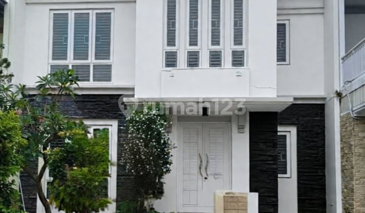 Rumah 2 Lantai Dijual Cepat Harga Dibawah Pasaran di Kota Wisata