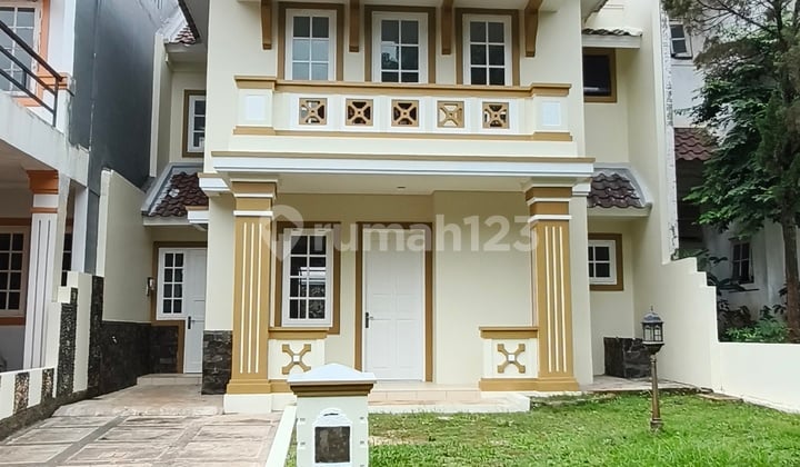 Rumah Dijual Depan Taman Dillegenda Wisata Baru Renovasi