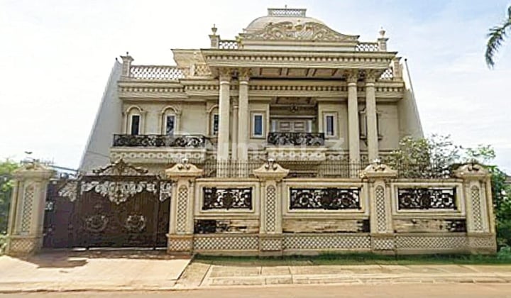 Tangerang Kota - Perum Modernland - Rumah Mewah Cantik. SHM LT 772 M2. Dijalan Modernland Golf Raya. Babakan. Tangerang Kota