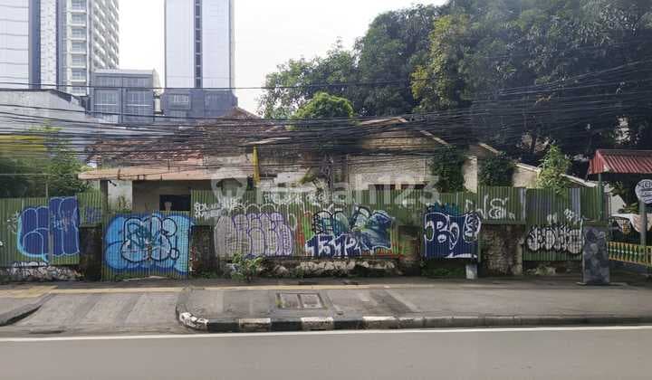 Menteng - Dijual Lelang. Rumah Tua Hitung Tanah. Harga Sangat Murah. SHM LT 529 M2. Dijalan Jaksa. Kebon Sirih. Menteng. Jakarta Pusat