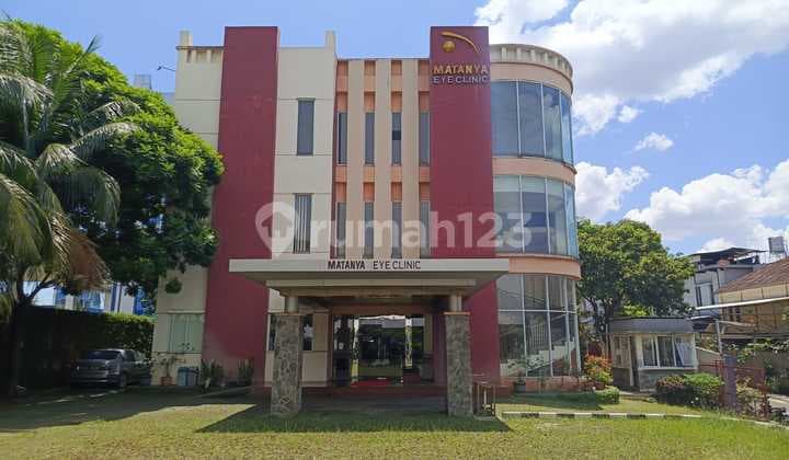 Tebet - Gedung Kantor Sangat Strategi. Shgb LT 1200 M2. Tiga Lantai. Dijalan Tebet Barat Dalam X. Jakarta Selatan