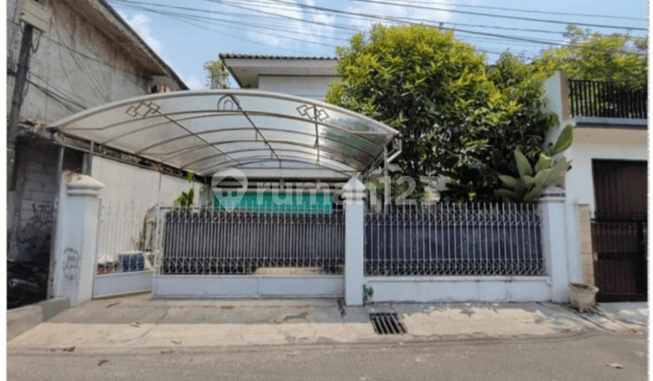 Harga Dibawah NJOP Rumah 2 Lantai Siap Pakai di Mampang Prapatan Jakarta Selatan