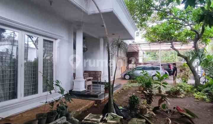 Rumah Dalam Komplek di Cilandak Dekat Stasiun MRT Jakarta Selatan