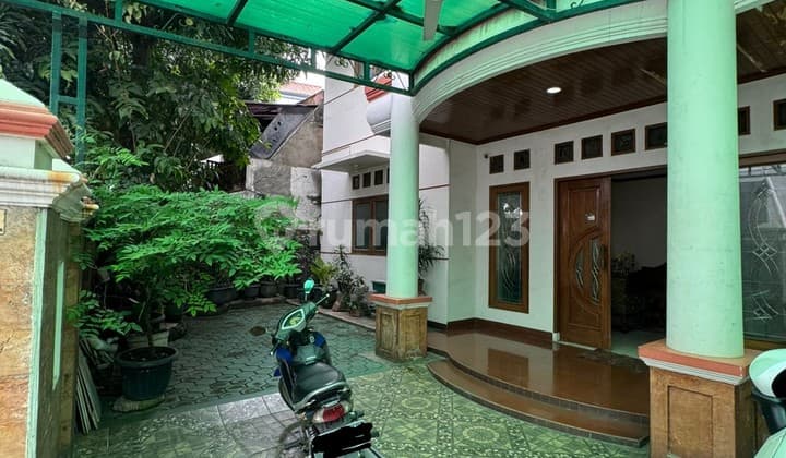 Dijual Rumah 2 Lantai di Bendungan Hilir Jakarta Pusat
