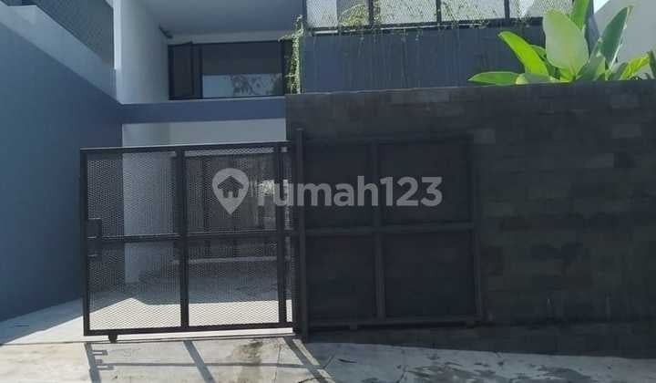 Rumah Baru Gres Siap Huni 2 Lantai di Dago Giri Dekat Terminal