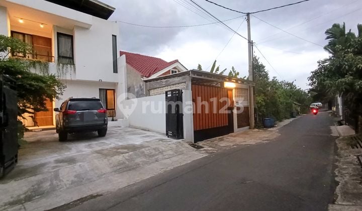 Rumah Besar Bagus Siap Huni di Bandung Timur Startegis
