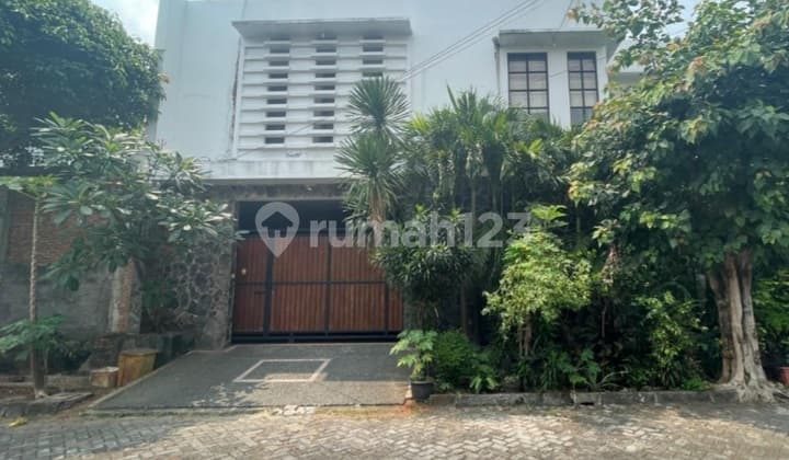 2-story house, 2 plots of land, strategic location, near toll access, close to hospital, mall, near reputable university, secure residential area.